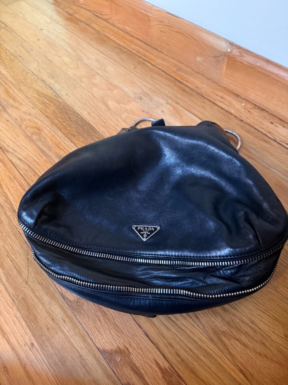 Prada Vintage expandable black leather Hobo bag - Picture 5 of 7